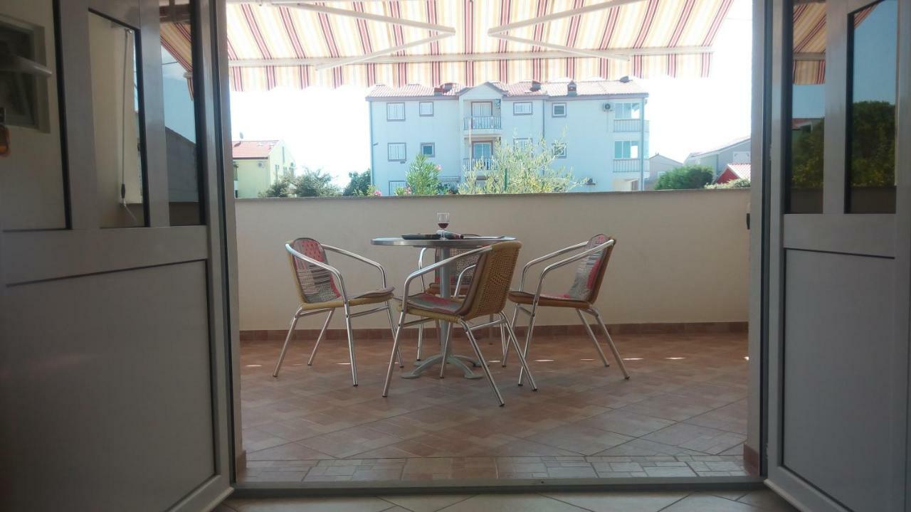 Apartments Ruzmarin Vrsi Exterior foto